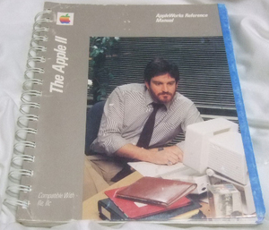 AppleWorks Reference Manual＆Tutorial(Compatible With IIe IIc)。