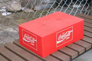 ④昭和レトロ Coca-Cola コカコーラ enjoy 踏み台 踏台 プラスチック オブジェ ディスプレイ ビンテージ 雑貨 AP1006