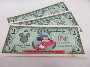 ☆DISNEY DOLLARS 1997☆　3枚　ディズニー　ONE DISNEY DOLLAR 汚れ有　＃35908