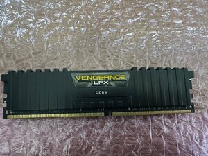 CORSAIR DDR4 デスクトップメモリモジュール VENGEANCE LPX シリーズ 16GB