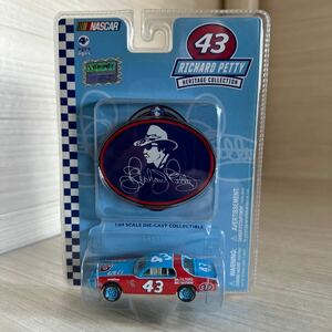 【A0240-23】未開封中古品『Richard Petty #43 Dodge Charger 1972 Winners Circle 1/64 Scale Die-Cast Collectible』 モデルミニカー