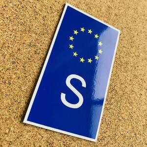 u■スウェーデンSステッカー Sサイズ【2枚セット】■Sweden ヨーロッパ 国旗 ビークルID ボルボに ヨーロッパ EU(2