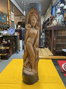 木彫　女性　置物　工芸品　東南アジア？
