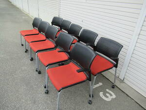 内田洋行　会議椅子　１０脚セット　折り畳み式　キャスター付き　お届先限定　兵庫県加古川市より１００Km以内の方にお願いします。