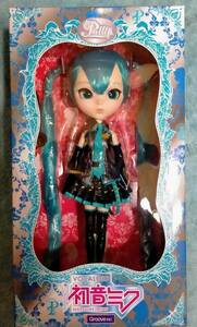  プーリップ 初音ミク お守り ラッキー チャーム 付 人形 グルーヴ Groove JUN Planning VOCALOID amulet charm Pullip HATSUNE MIKU doll