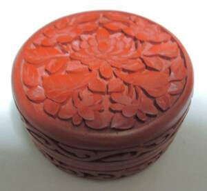 中国美術 唐物 極上牡丹花紋 堆朱 漆彫 蓋物 香合 本物保証