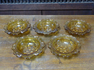 昭和レトロ　ガラス 器 鉢 皿 アンバー 琥珀 セット ぶどう プレスガラス インテリア ディスプレイ 鉢カバー 受け皿 