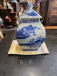 中国　壺　飾り壺　蓋付　大清乾隆　アンティーク　古物　骨董　美術