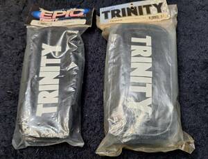 TRINITY製のバッテリーウォーマーとバッテリー保管バックです