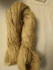 草木染糸　シルクストレート単糸　90ｇ　栗のイガ染め