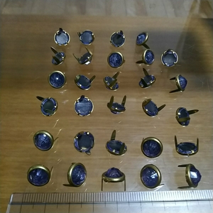 ハイドームアクリルスポッツ・ビンテージタイプ＜ホイルバック＞・ブラス枠（10mm） (29コ入)