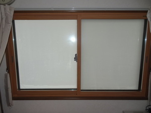 トステム内窓インプラス　２枚引違複層ガラス仕様（断熱)　中古（窓サイズ約850㎜×990㎜）