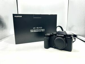 【中古美品】FUJIFILM（フジフイルム）X-S10ボディ おまけ付き 本体のみ