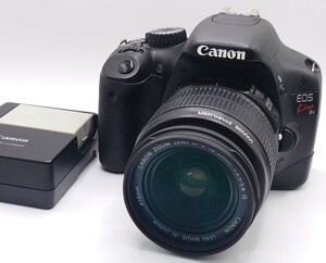 【R1-481】 CANON EOS KISS X4 デジタル 一眼レフカメラ レンズ CANON ZOOM LENS 18-55mm 1:3.5-5.6 IS 通電動作OK [K-509]
