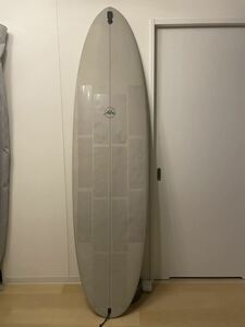 東京手渡し　パフォーマンス ファンボード　ALOHAサーフボード JALAAN PEANUT PU GREY 7’0” 52.36L FCS2