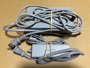 任天堂 WiiU用パッド用純正電源アダプター WUP-011（JP）　本体用純正電源アダプター WUP-002（JP）セット正常中古品です。