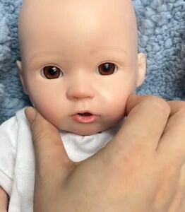 赤ちゃん人形　リボーンドール　男の子　完全フルシリコン　完璧な赤ちゃん　14インチ　36cm 1.5キロ　フルセット　新生児