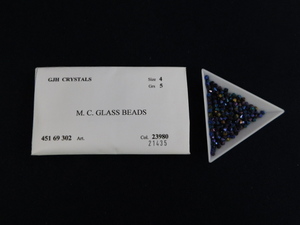 2902△未使用 チェコビーズ M.C.GLASS BEADS ブルー×ブラック GJH CRYSTAL
