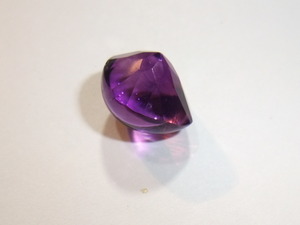 大粒ルース高品質!アメジスト 7.1ct カット石amethyst!　7　カラーストーン!未使用と綺麗なリユースの宝飾用☆まとめてたくさん大量同梱可