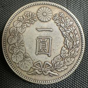 古銭　銀貨　一円銀貨　一圓 明治十二年 明治12年 日本古銭　貿易銀 大型銀貨 B01 重さ26.9g