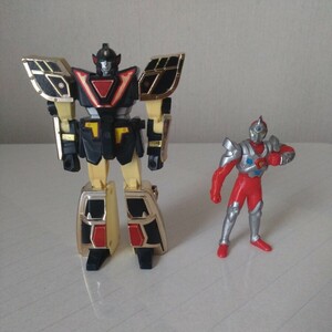 黄金勇者ゴルドラン 電光超人グリッドマン　ソフビ　フィギュア　プラデラ カバヤ　食玩　SSSS.GRIDMAN 当時品