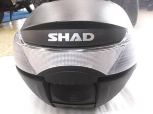 シャッド（SHAD)　リアボックス　SH33　中古品