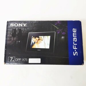 未使用 SONY ソニー デジタルフォトフレーム DPF-X75 7型 S-frame シルバー 充電コード リモコン付き アルバム 時計 カレンダー機能 HS0085