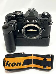Nikon ニコン　FM2 フィルムカメラ　一眼レフカメラ　　MD-12 モータードライブ、ストラップ 付き