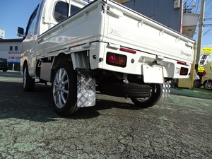 ダイハツ ハイゼット トラック ジャンボ共通 S200 S210 S500 S510P マッドガード 泥よけ 泥除け 防錆 縞模様 シマ模様 下段2ピースセット