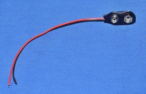 バッテリースナップ 006P電池用 9V乾電池用 ソフトタイプ 縦型 赤/黒リード線 スナップ接続タイプのバッテリーケースにも使用可能