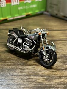 ●◎Harley-Davidson Low Rider キーホルダー◎●オリジナル加工品 カーアクセサリー ミニカー ハンドメイド ハーレーダビッドソン