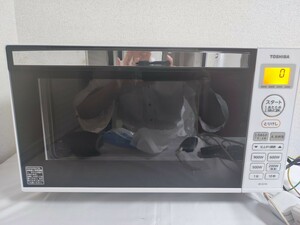 140 【動作確認済】TOSHIBA 東芝 電子レンジ ER-SS17A W ホワイト フラットタイプ 2020年製 50Hz 60Hz 共用