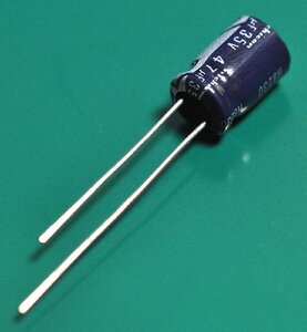 ニチコン SE コンデンサ (35V/47μF/85℃) [10個組]【管理:SA1156】