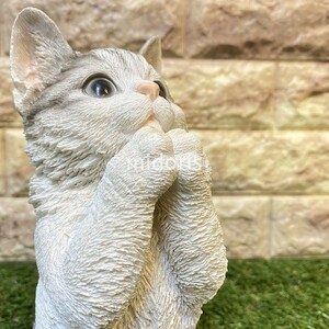 ベニーズキャット ちょーだい（サバ白 ）猫 置物 可愛い リアル アニマルオブジェ インテリア ガーデンオーナメント 庭 雑貨