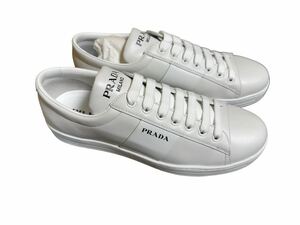 新品 PRADA レザースニーカー ホワイト 『9』 白 付属品完備 国内正規品 プラダ 2EE389