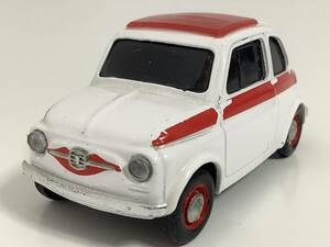 フィアット FIAT 500F チンクエチェント ヒゲグリル 1965年式~ 1/43 約7㎝ BRUMM ブルム ミニカー ルパン三世 送料￥220