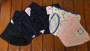 (P-e) 女性 婦人 ショーツ パンツ 下着 ５枚セット Mサイズ レディース 花柄 黒 紺 青 ピンク まとめて大量処分品 ～カワイイ～
