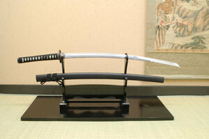 圧倒的重厚感 美術刀剣 大刀 日本製 クリーニングクロス付 模造刀 模擬刀 美術刀 日本刀 プレゼント 黒鞘 かっこいい