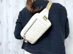 極美品 BOTTEGAVENETA ボッテガヴェネタ イントレチャート ボディバッグ ショルダーバッグ バッグ レザー×キャンバス ベージュ系 70507