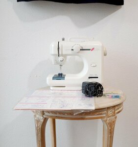 ○ジャガー株式会社　super-light　ミシン　by-300　zigzag sewing machine　小さいミシン　古道具のgplus広島 2312i