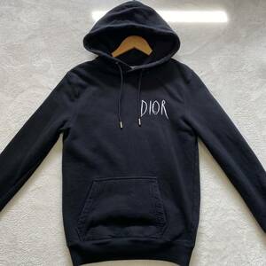 【美品】 DIOR HOMME Raymond Pettibonディオールオム19AW フーディー パーカー レイモンドペティボン ロゴ刺繍 スウェット XS ブラック