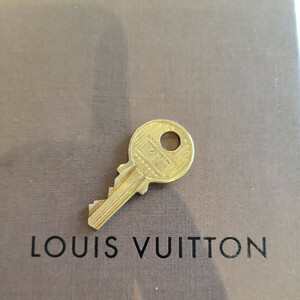 美品 Louis Vuitton パドロック カデナ 南京錠 ルイヴィトン 鍵 ゴールド 　番号　226　送料63円～