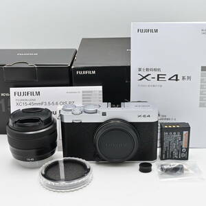富士フイルム(FUJIFILM) ミラーレスデジタルカメラ FUJIFILM X-E4 レンズキット シルバー (XC15-45) F X-E4LK-1545-S
