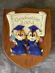 【ディズニー☆チップ&デール☆Graduation2004☆腕時計】（限定300）未使用　卒業　チップとデール　時計　ディズニーストア