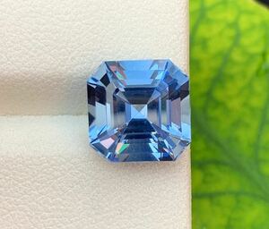 サンタマリアカラーのアクアマリンの宝石。GIL認定 Santa Maria Color Aquamarine Gemstone.