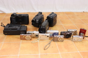 デジタムカメラ ビデオカメラ Victor Panasonic MINOLTA SONY Nikon AVOX CASIO EXILIM Canon IXY LUMIX 005JNIJO17