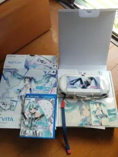 PlayStation®Vita 初音ミク Limited Edition 3…