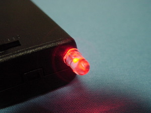 防犯 防獣 害獣 夜間目印 車上荒し対策に高輝度 赤LED点滅 簡易タイプ 電池駆動で単三乾電池2本で点滅 赤LED点滅 防犯抑止に 匿名送料込