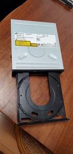 DVD　HL データ ストレージ GSA-H73N DVD リライター SATA 日立　中古