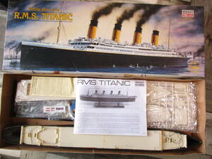 ミニクラフト　1/350　R.M.S.タイタニック　11312　76.8ｃｍ　プラモデル　現状品(FFCCX